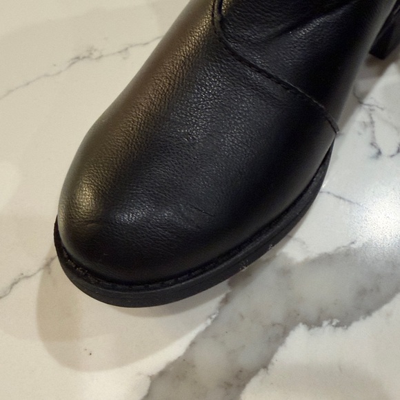 NWT Girls Black Boots - Picture 6 of 7